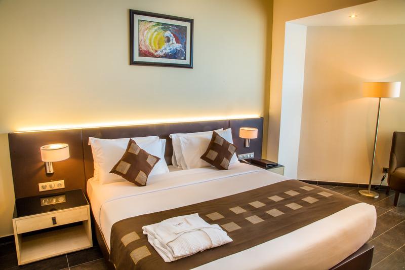 Azalai Hotel Abidjan Exteriör bild